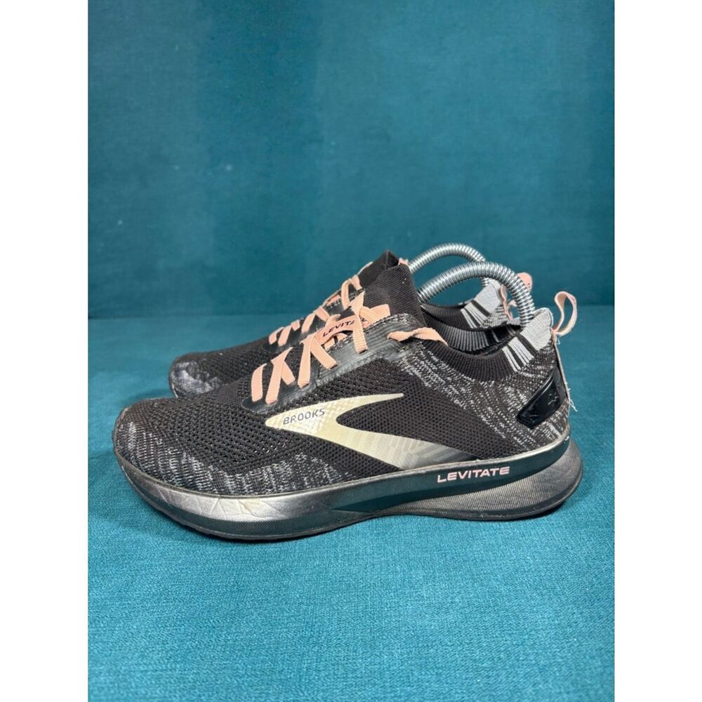 Brooks Levitate 5 Women’s Size 8 Black Pink Running Shoes Athletic Sneakers Comf